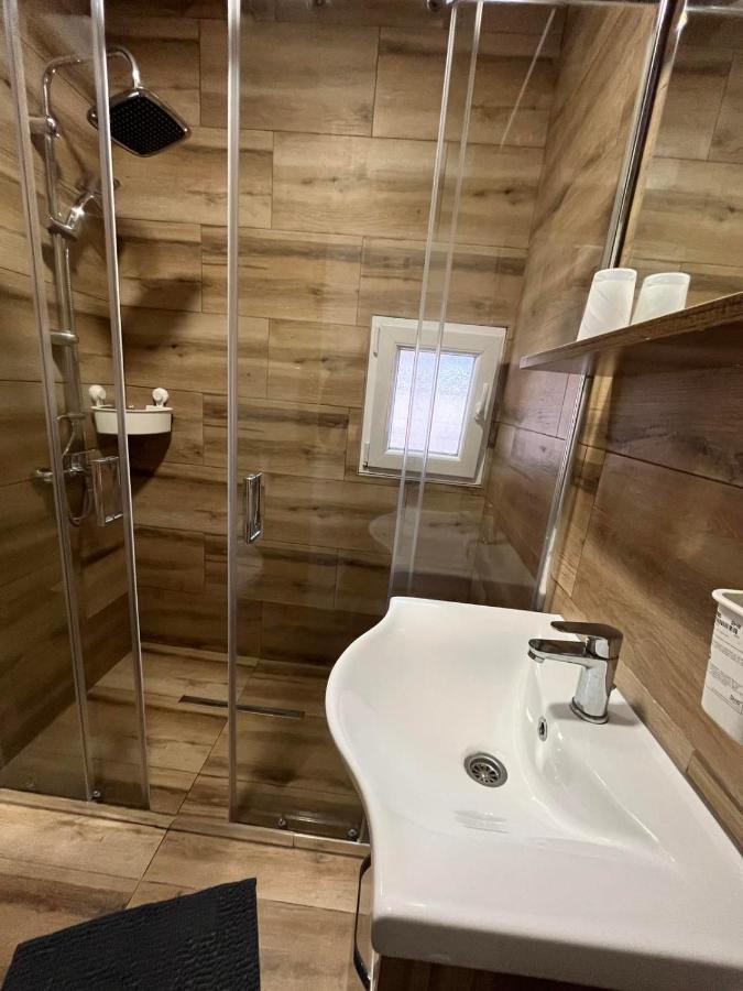 Apartman Petrov Donji Milanovac Εξωτερικό φωτογραφία